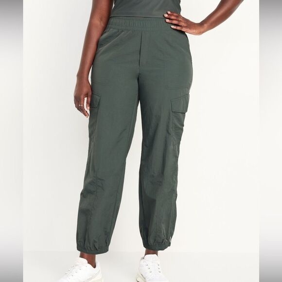 Old Navy Pants - NWT- Old Navy  L tall. High Waist Ankle Zip Cargo Jogger